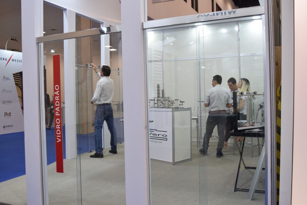 Portais e Revistas do Ramo Vidreiro-Fontes de Inovação e Tendências no Mercado de Vidro